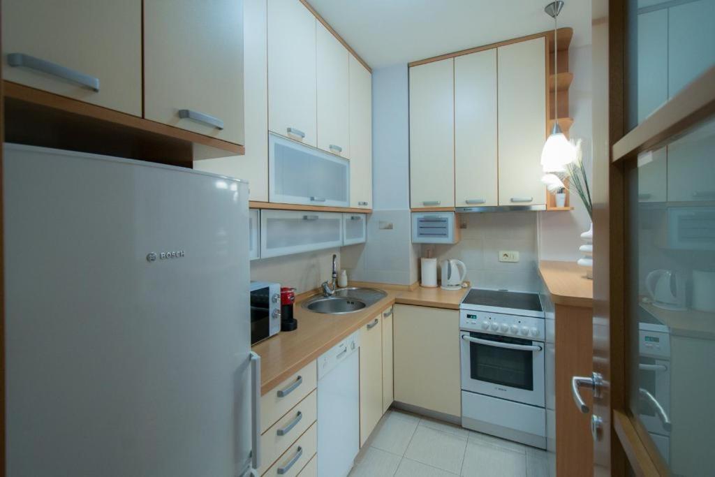 City Nest Apartment Podgorica Exterior photo